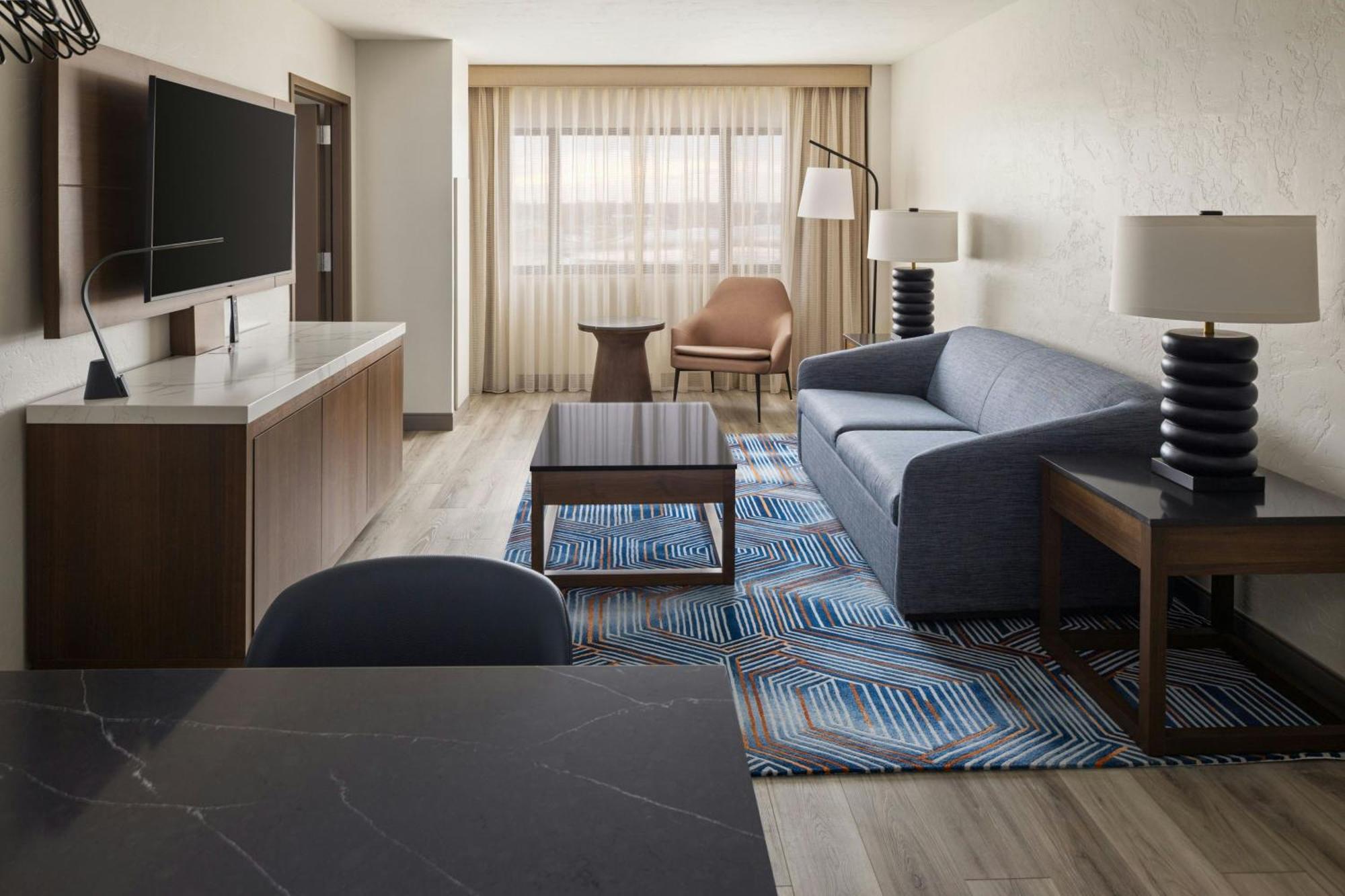 Oshkosh Marriott Waterfront Hotel & Convention Center Екстериор снимка