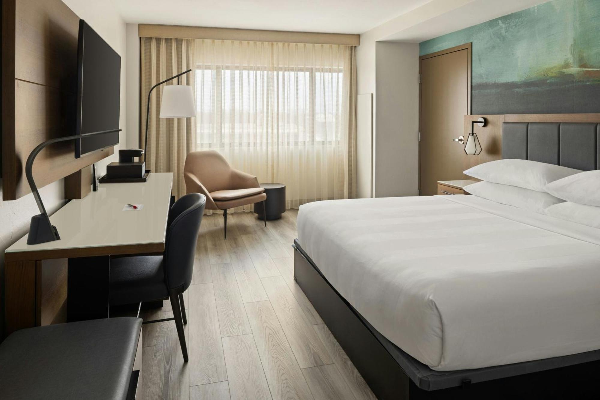 Oshkosh Marriott Waterfront Hotel & Convention Center Екстериор снимка