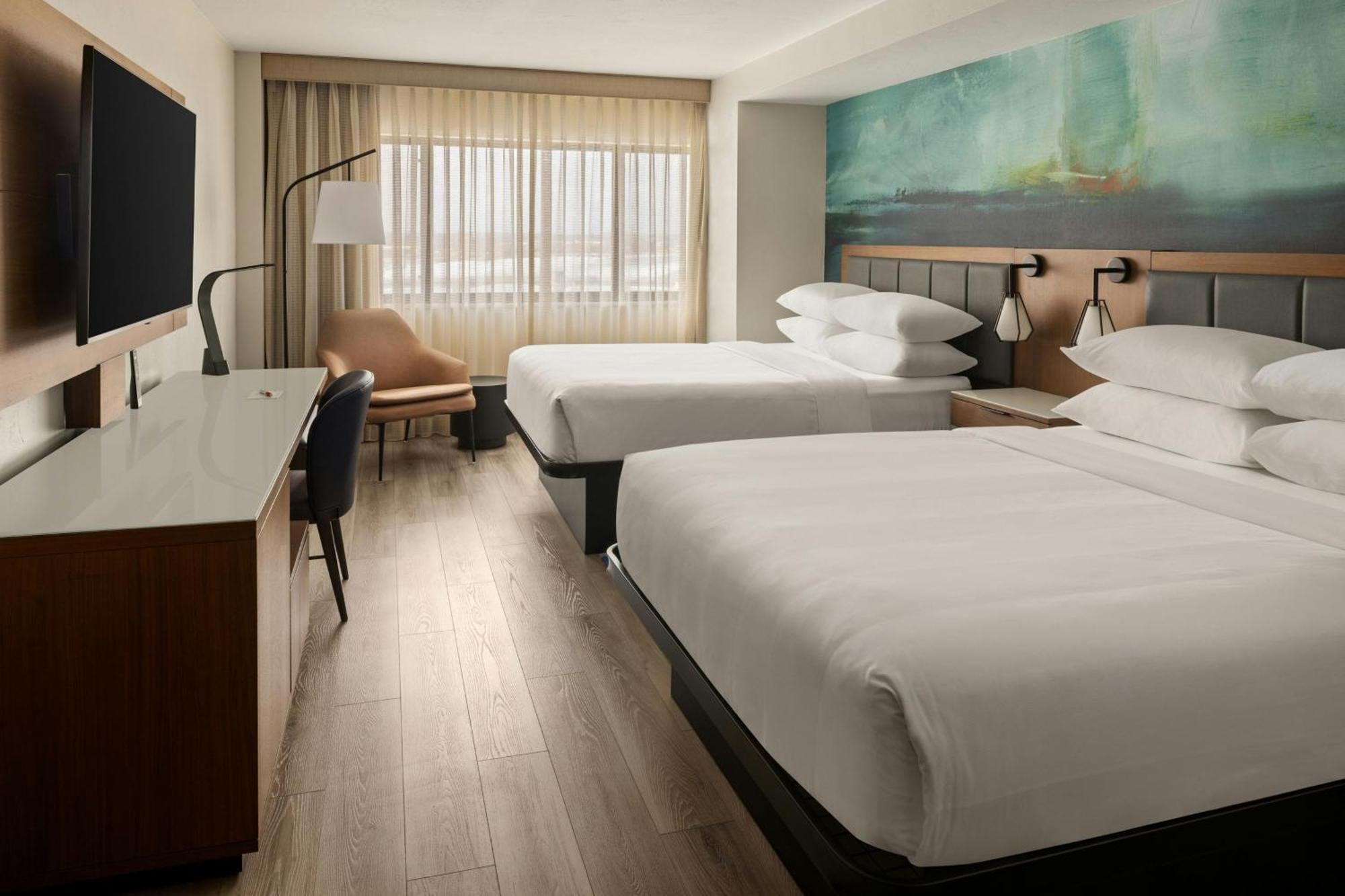 Oshkosh Marriott Waterfront Hotel & Convention Center Екстериор снимка