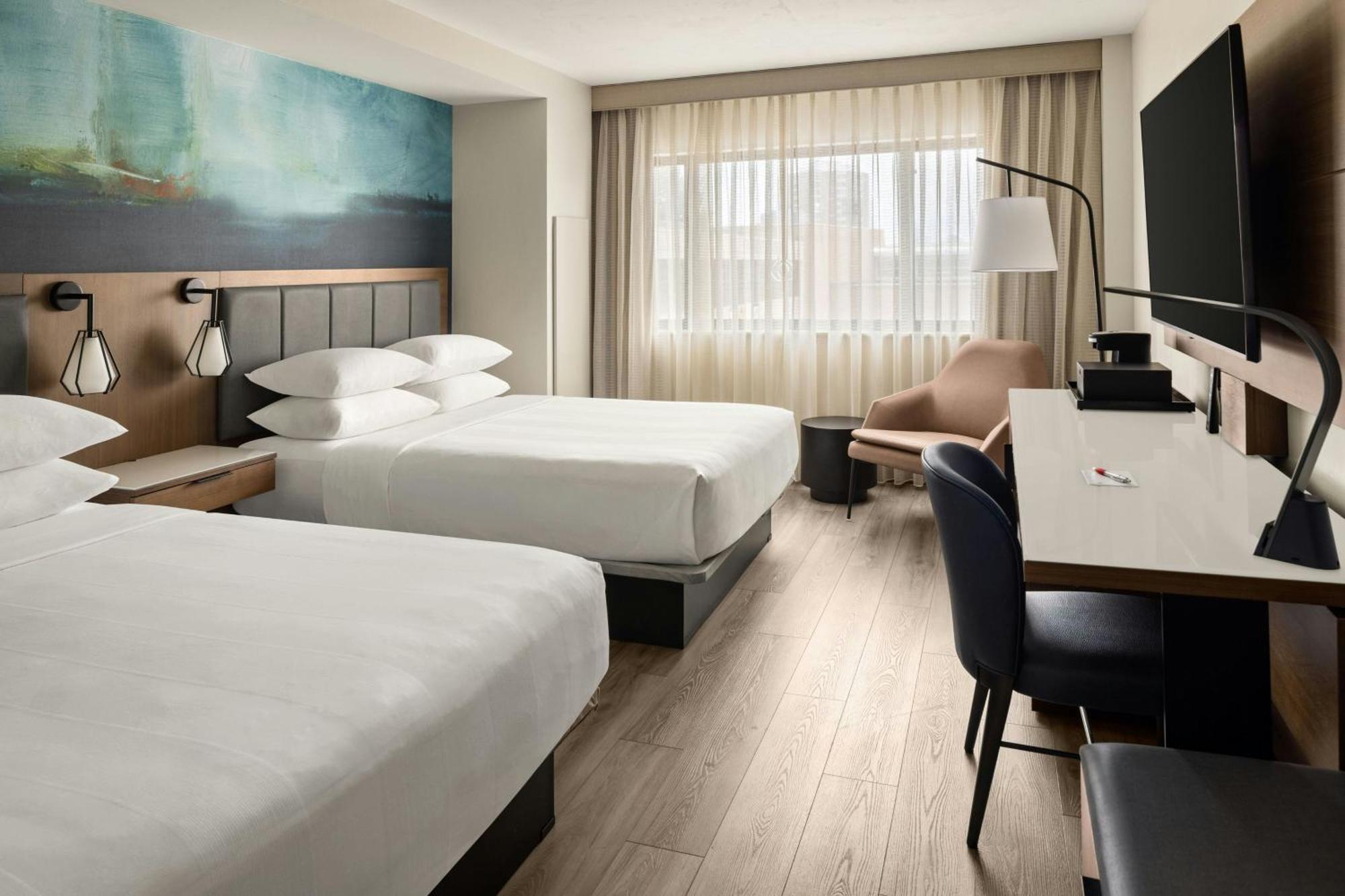 Oshkosh Marriott Waterfront Hotel & Convention Center Екстериор снимка